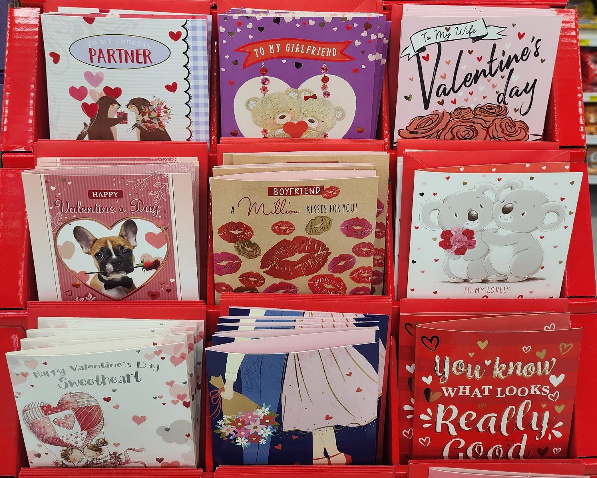 Find the Perfect Valentine’s Day Card at Bargain Central!